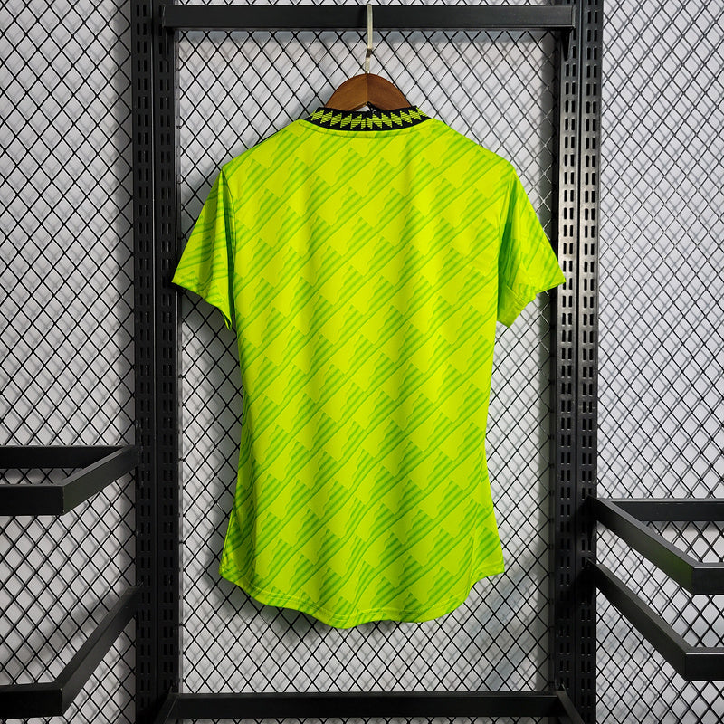 CAMISOLA FEMININA DO MANCHESTER UNITED 23/24 VERDE NEON